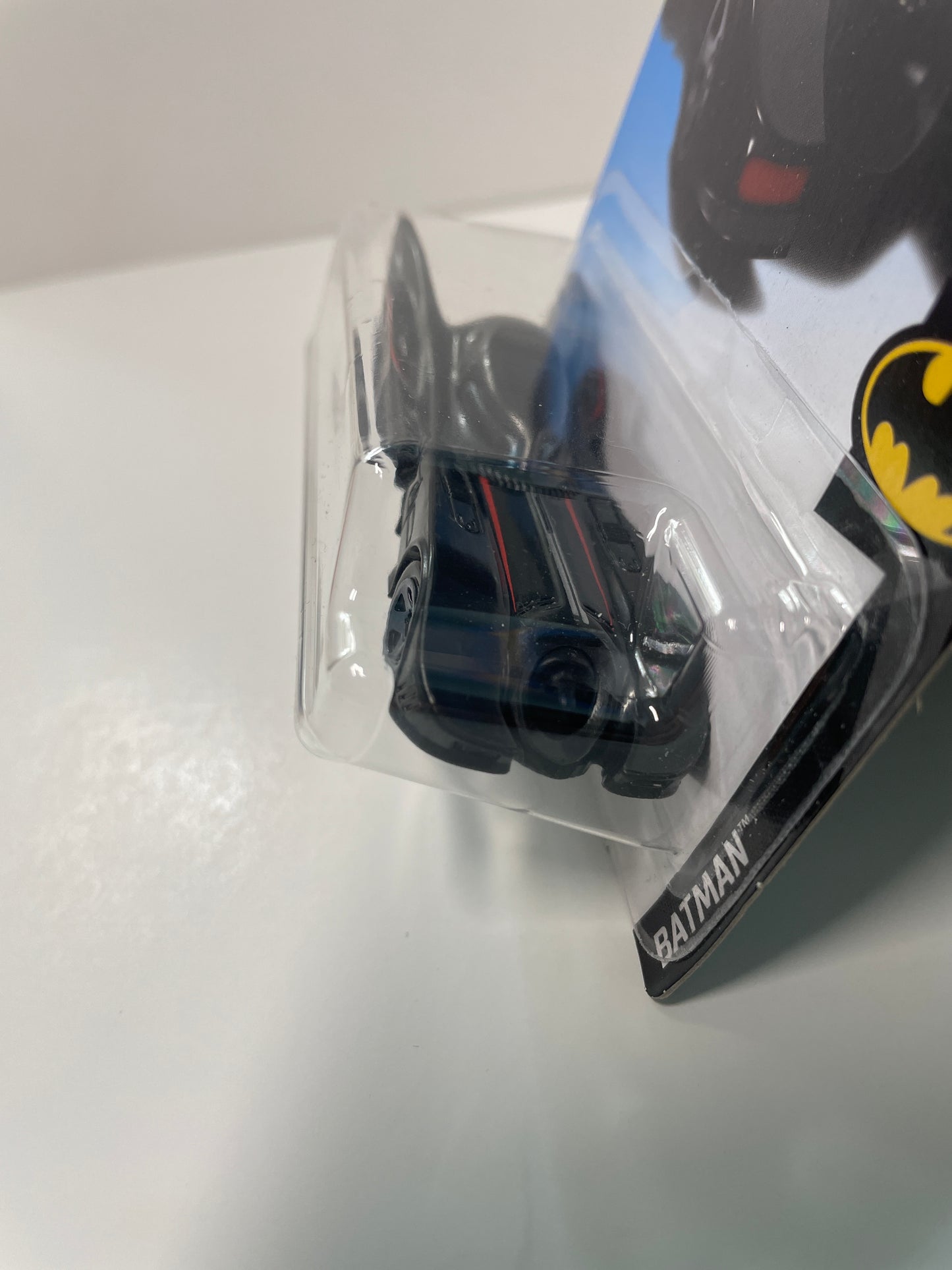 Hot Wheels 1/64 Batmobile Black