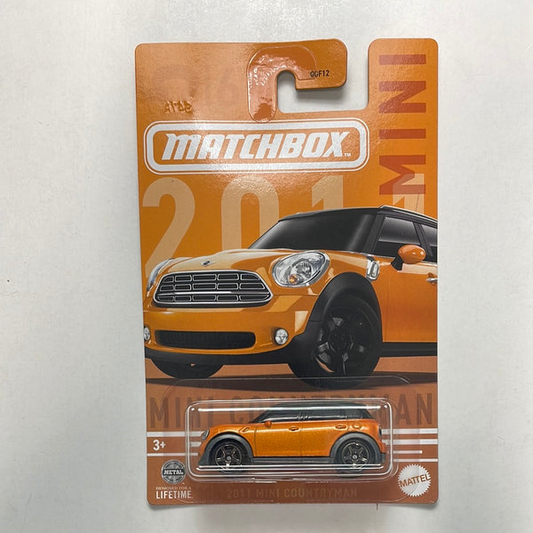 Matchbox 1/64 Mini Series 2011 Mini Countryman Orange