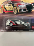 Hot Wheels 1/64 Pop Culture Forza ‘17 Audi RS 6 Avant White - Damaged Card