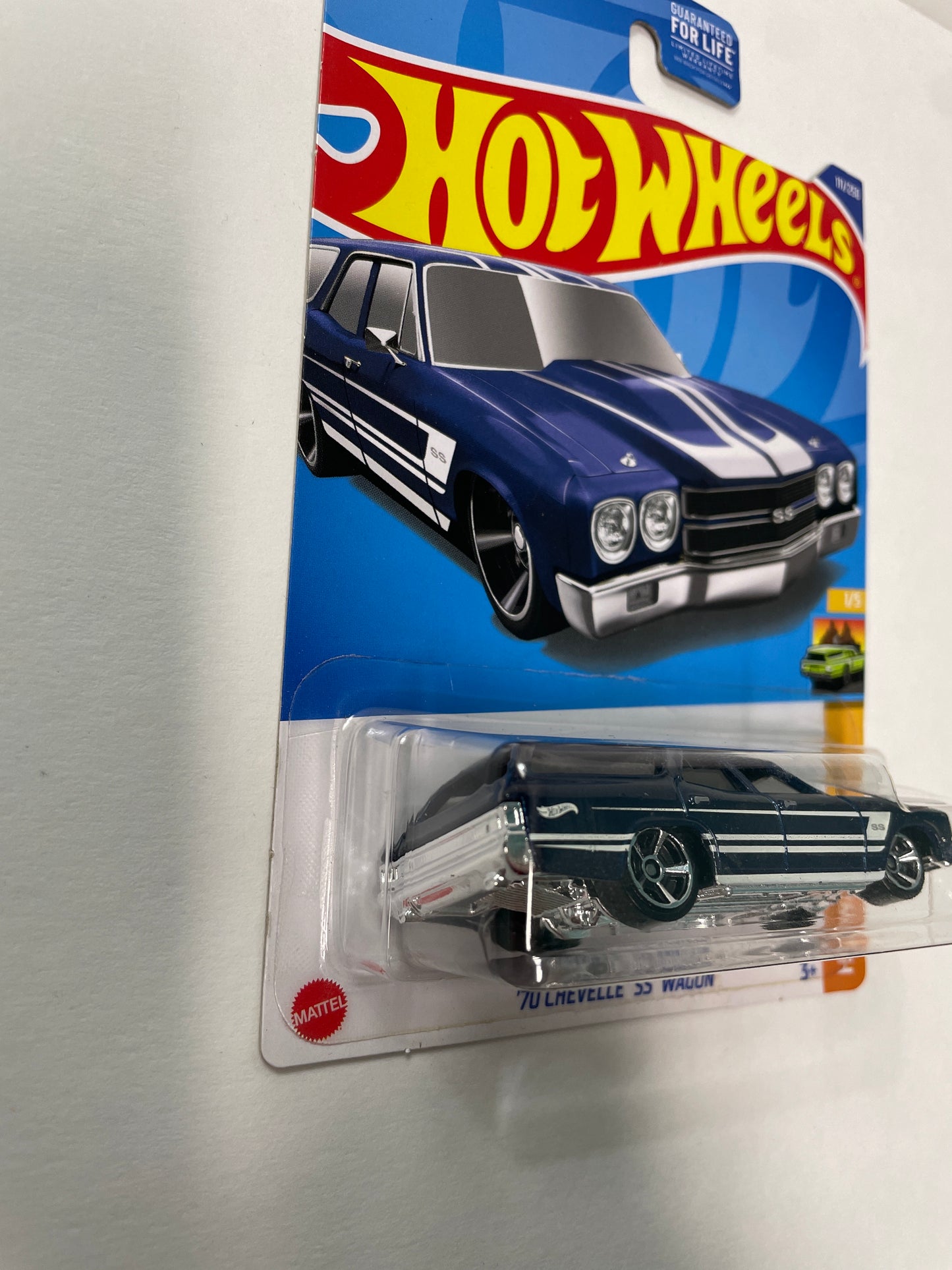 Hot Wheels 1/64 ‘70 Chevelle SS Wagon Blue - Damaged Box