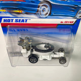 Hot Wheels 1/64 Hot Seat White