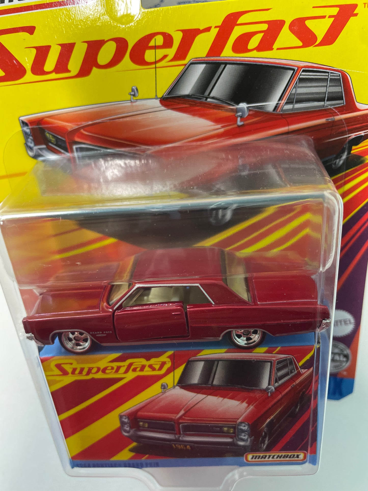 Matchbox Superfast 1/64 1964 Pontiac Grand Prix Red - GNY10