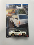 Hot Wheels 1/64 Hot Wagons Datsun Bluebird wagon 510 White