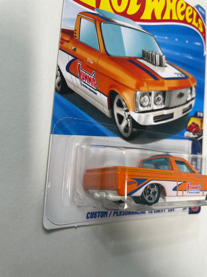Hot Wheels 1/64 Custom/ Personnalisé ‘72 Chevy Luv Orange