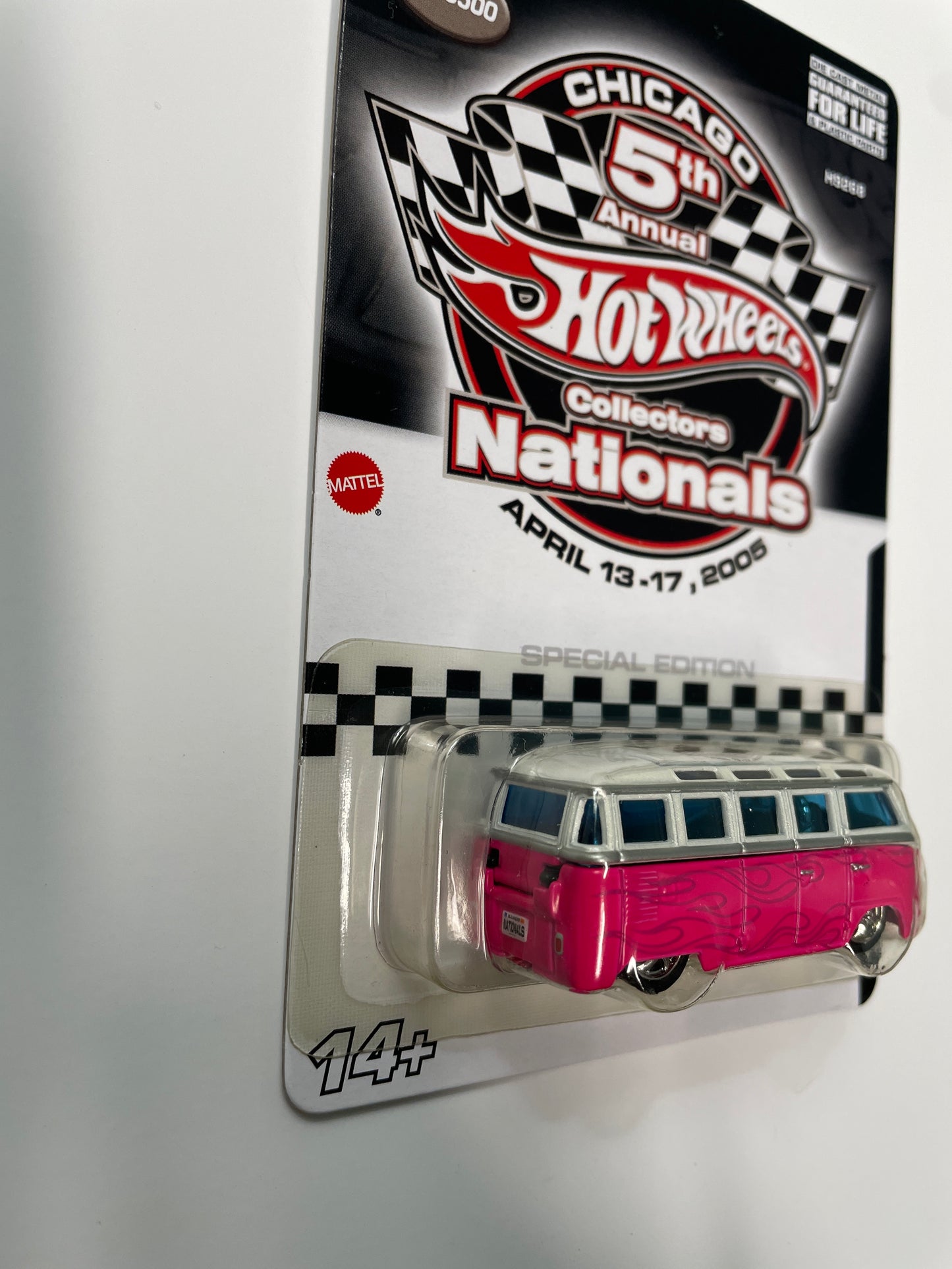 Hot Wheels 1/64 5th Annual Collectors Nationals Convention Chicago Volkswagen Microbus Pink