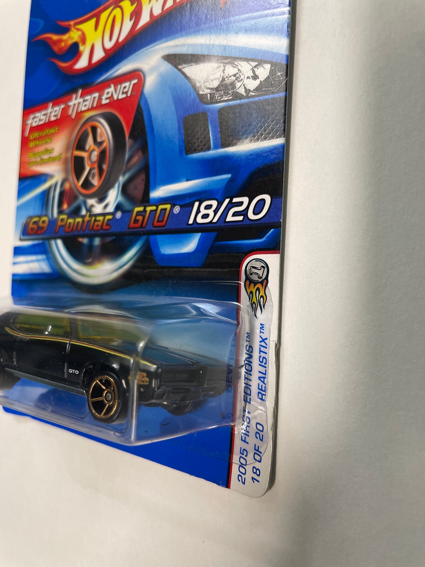Hot Wheels 1/64 ‘69 Pontiac GTO Black - Damaged Box
