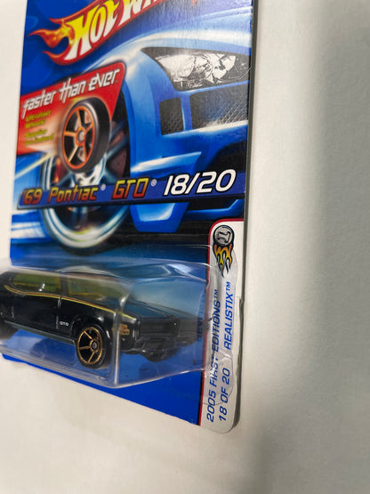 Hot Wheels 1/64 ‘69 Pontiac GTO Black - Damaged Box