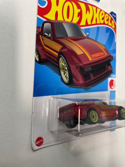 Hot Wheels 1/64 Mazda RX-7 Red - Damaged Box
