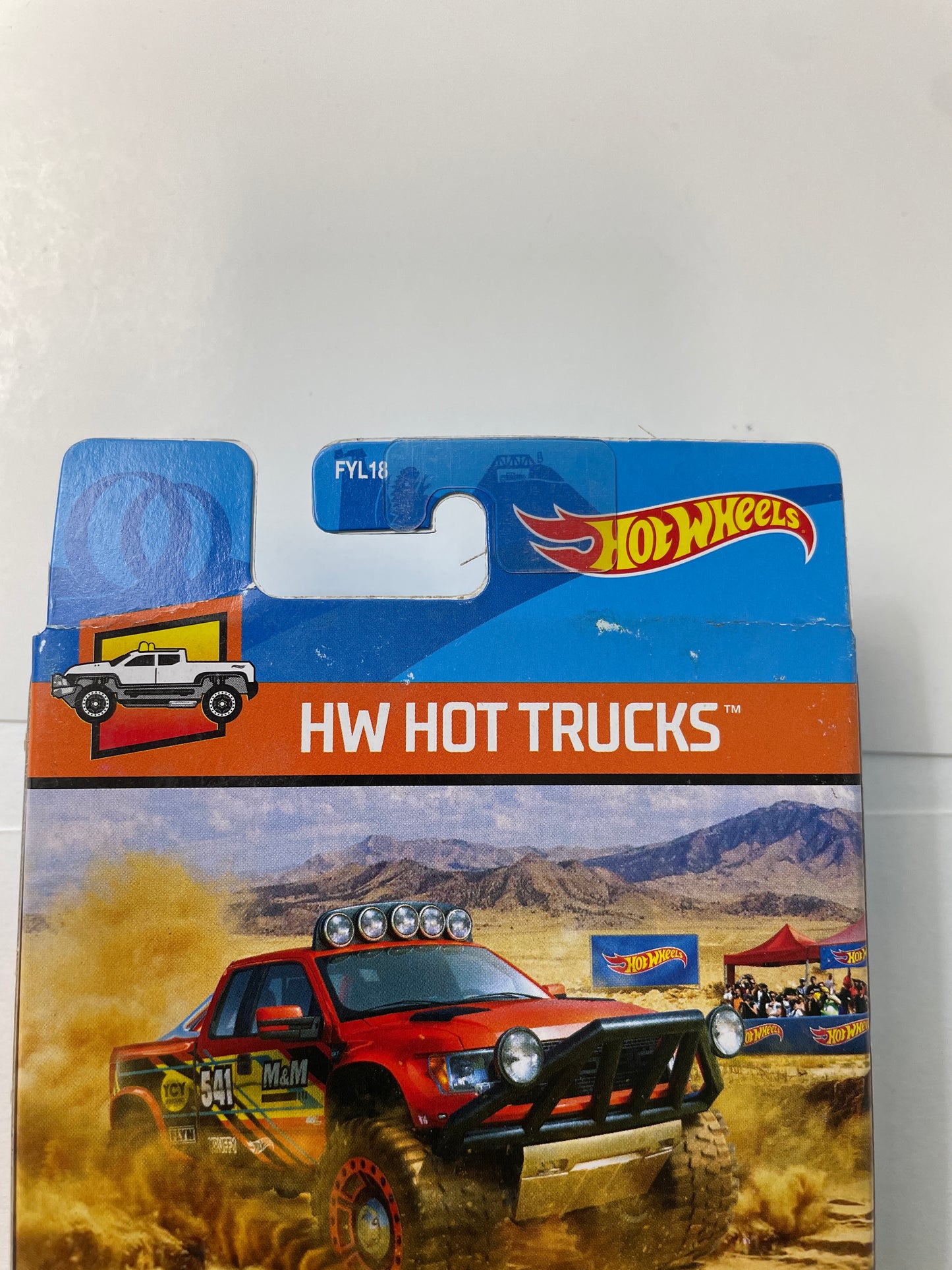 Hot Wheels 1/64 5 Pack Hot Trucks - Damaged Box