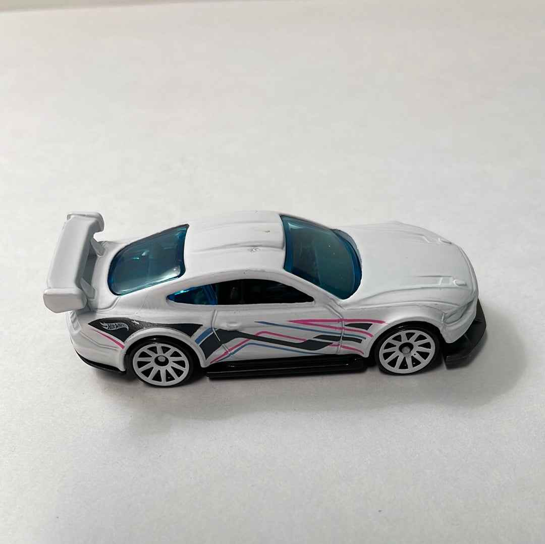 *Loose* Hot Wheels 1/64 5 Pack Exclusive Custom ‘18 Ford Mustang GT White