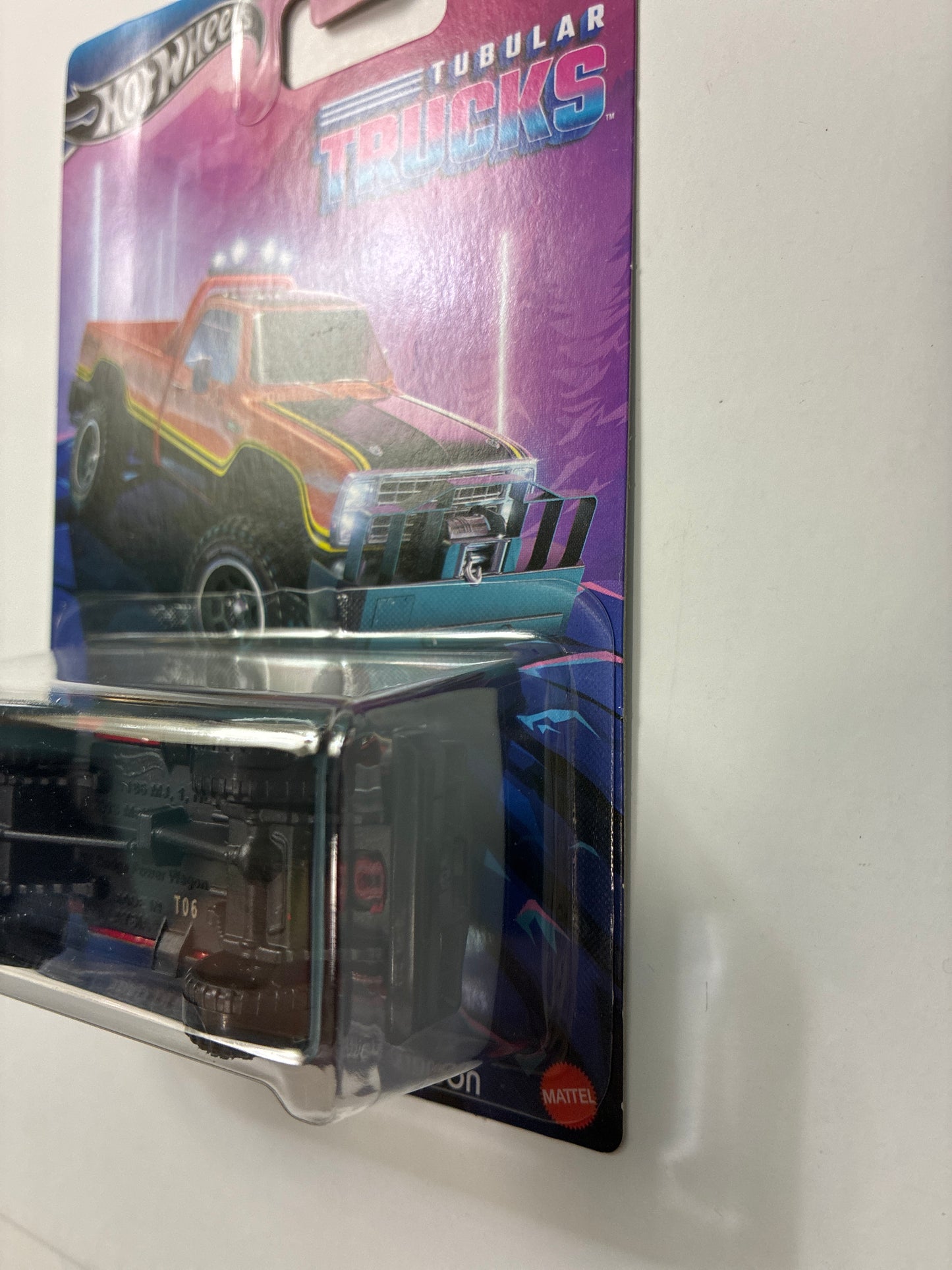 Hot Wheels 1/64 Tubular Trucks 1980 Dodge Macho Power Wagon Red & Black - HRR95 - Error