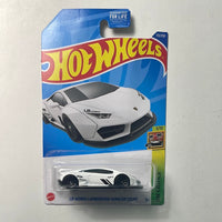 Hot Wheels 1/64 LB-Works Lamborghini Huracan Coupé White