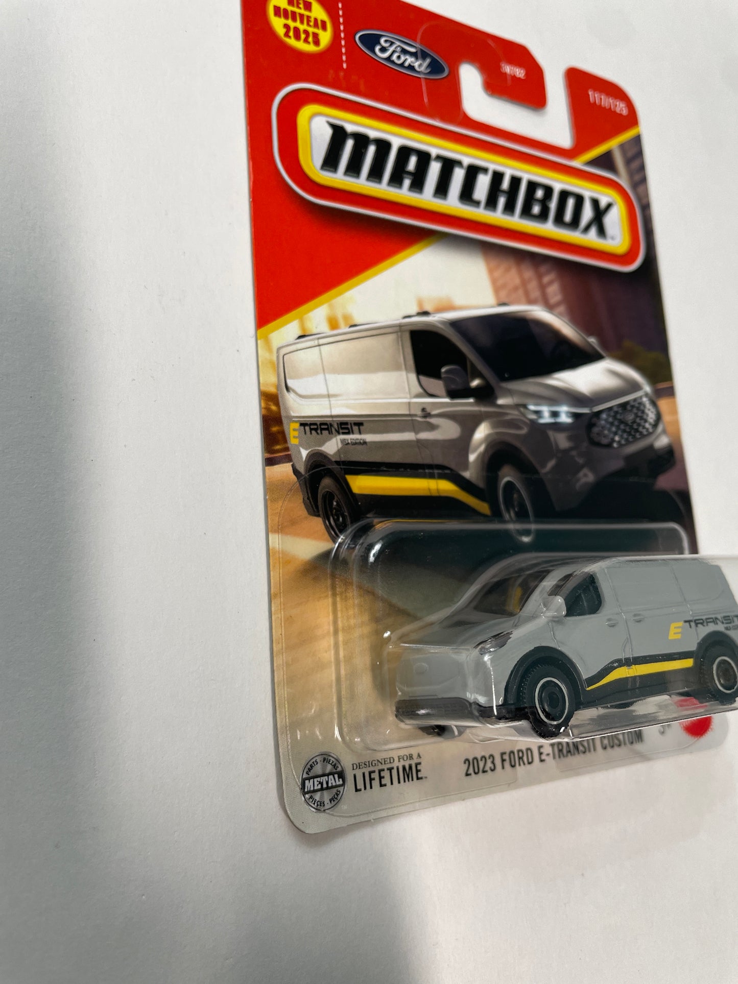 Matchbox 1/64 2023 Ford E-Transit Custom Grey