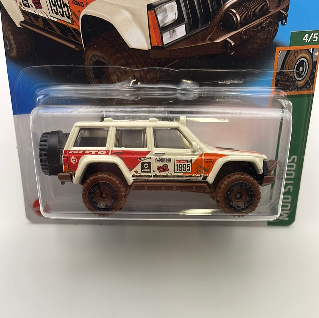 Hot Wheels 1/64 Treasure Hunt ‘95 Jeep Cherokee White & Brown