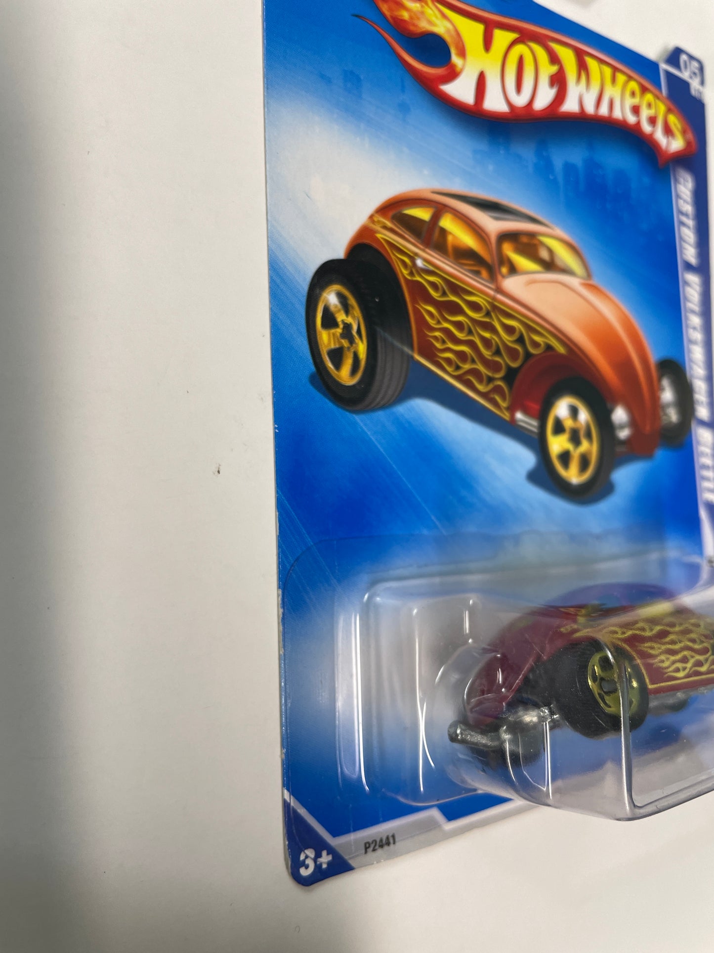 Hot Wheels 1/64 Custom Volkswagen Beetle Red - Damaged Box