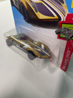 Hot Wheels 1/64 Treasure Hunt Twin Mill Gold & Black - Damaged Card