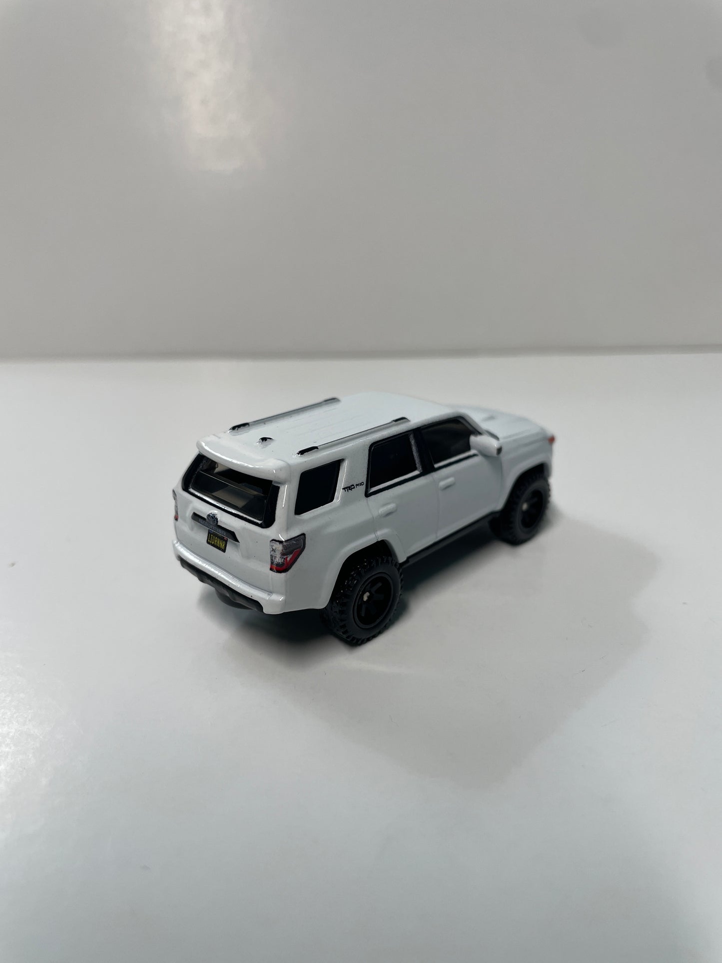 *Loose* Hot Wheels 1/64 Premium Car Culture 2 Pack 2018 Toyota 4Runner White