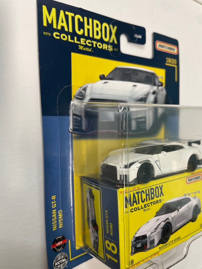 Matchbox Collectors 1/64 Nissan GT-R Nismo White - GRK20 - Damaged Box