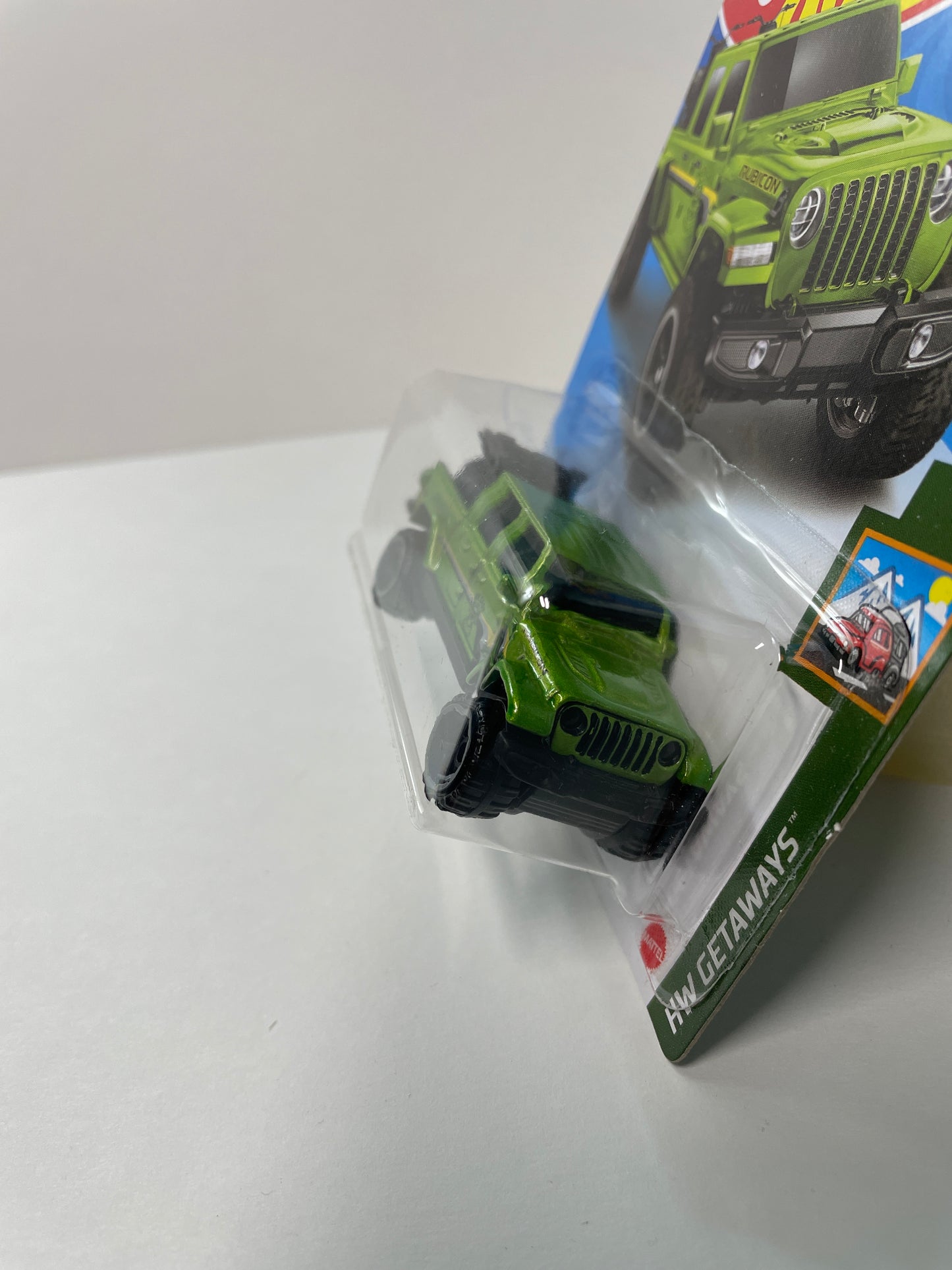 Hot Wheels 1/64 ‘20 Jeep Gladiator Green - Damaged Box