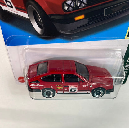 *Japan Card* Hot Wheels 1/64 Alfa Romeo GTV6 3.0 Red
