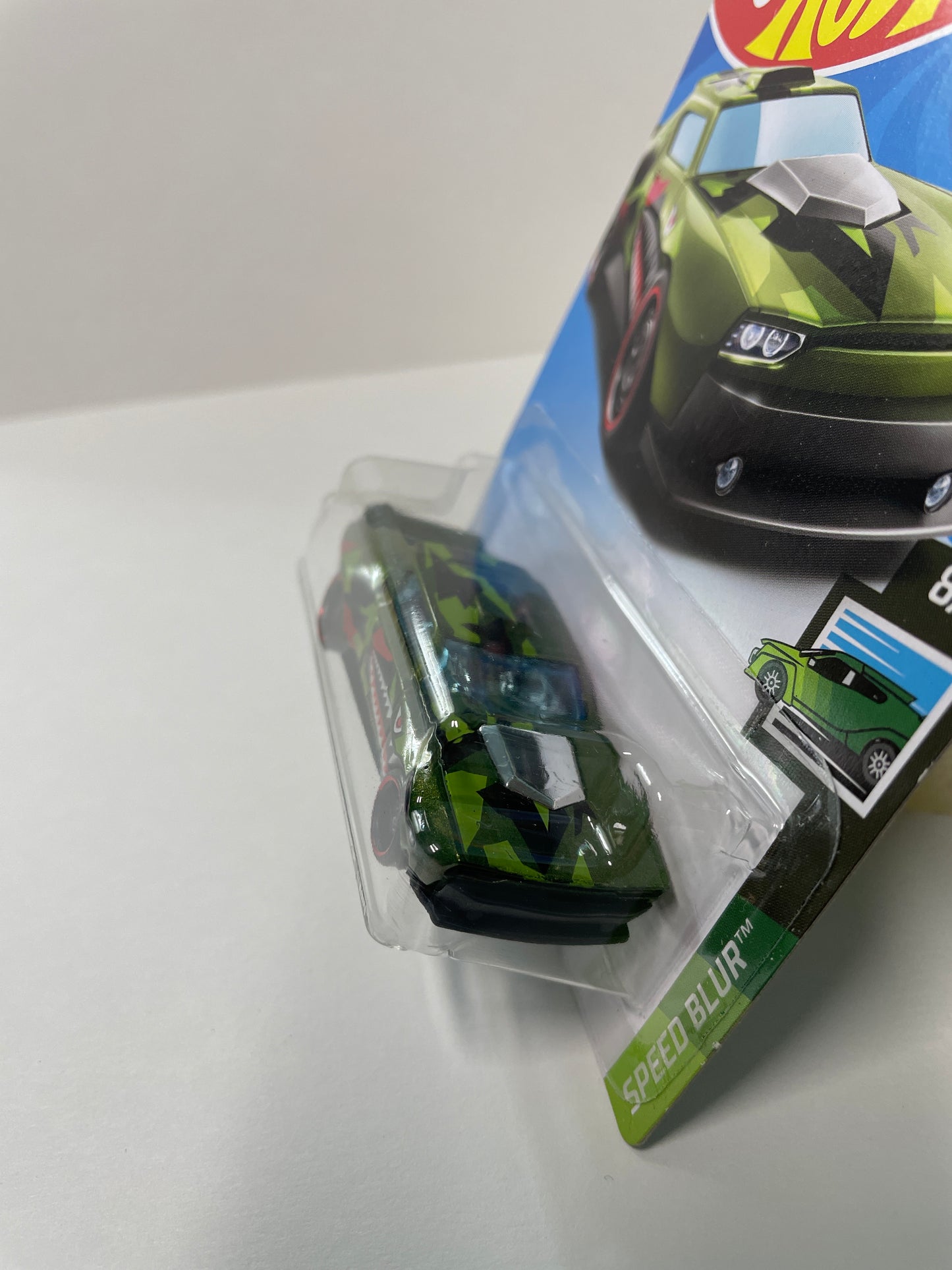 Hot Wheels 1/64 Muscle Bound Green - Damaged Box