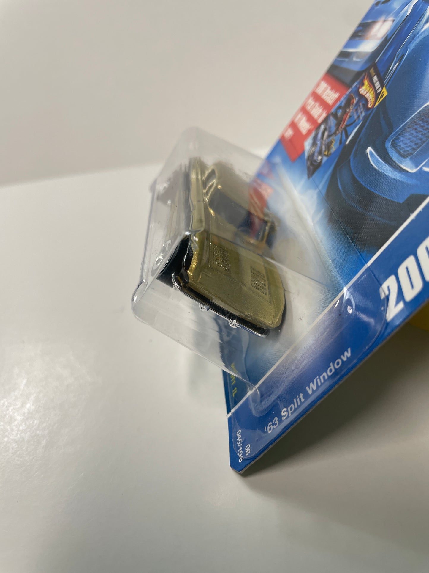 Hot Wheels 1/64 ‘63 Split Window Gold