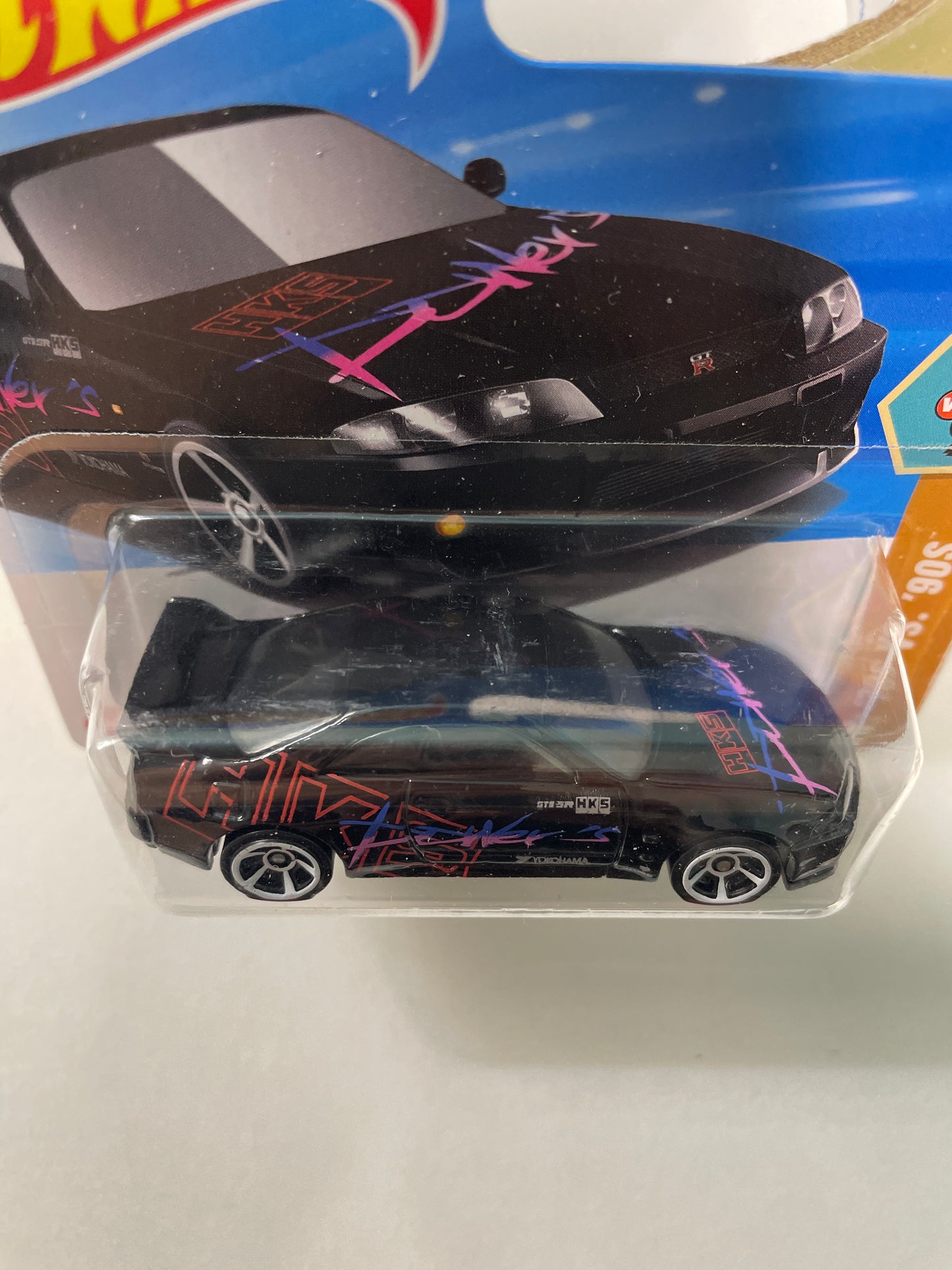 Hot Wheels 1/64 Nissan Skyline GT-R (BCNR33) Short Card Black