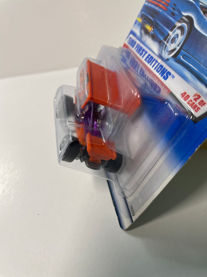 Hot Wheels 1/64 Slideout Orange - Damaged Box