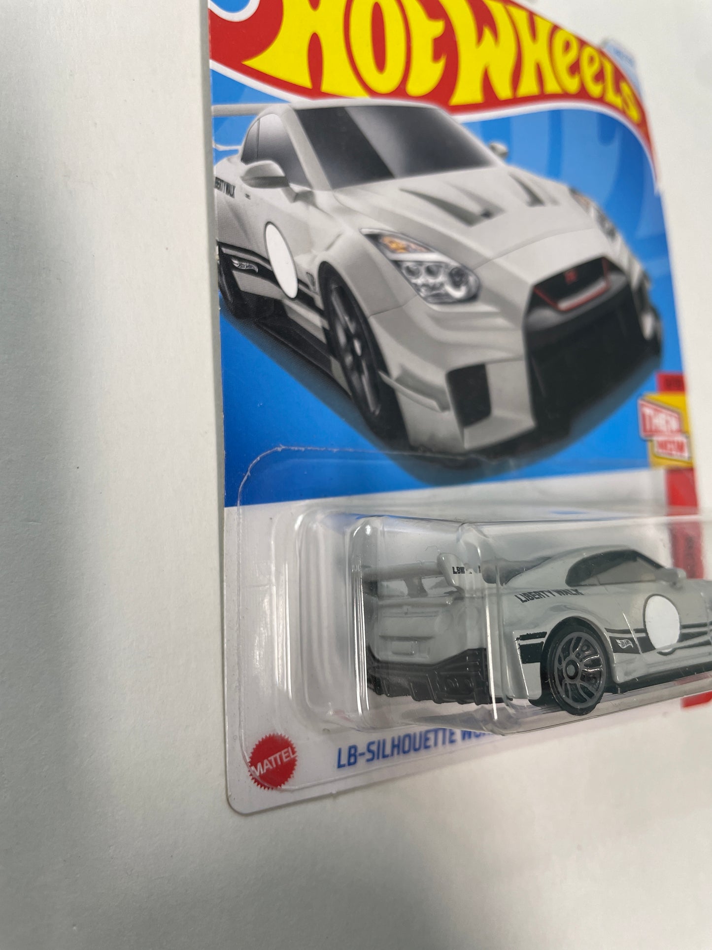 Hot Wheels 1/64 LB-Silhouette Works GT Nissan 35GT-RR Ver.2 Grey - Damaged Box