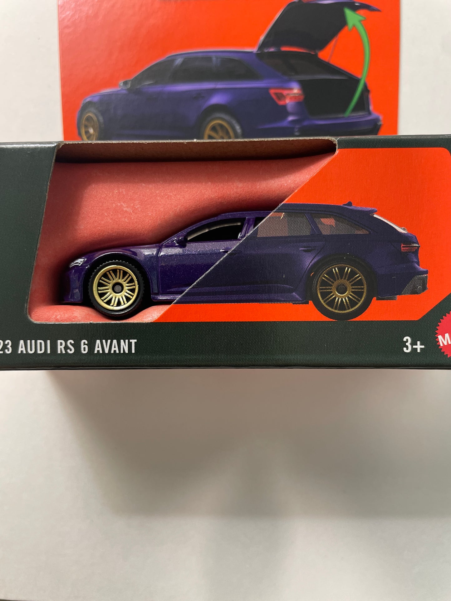 Matchbox 1/64 Moving Parts 2023 Audi RS 6 Avant Purple