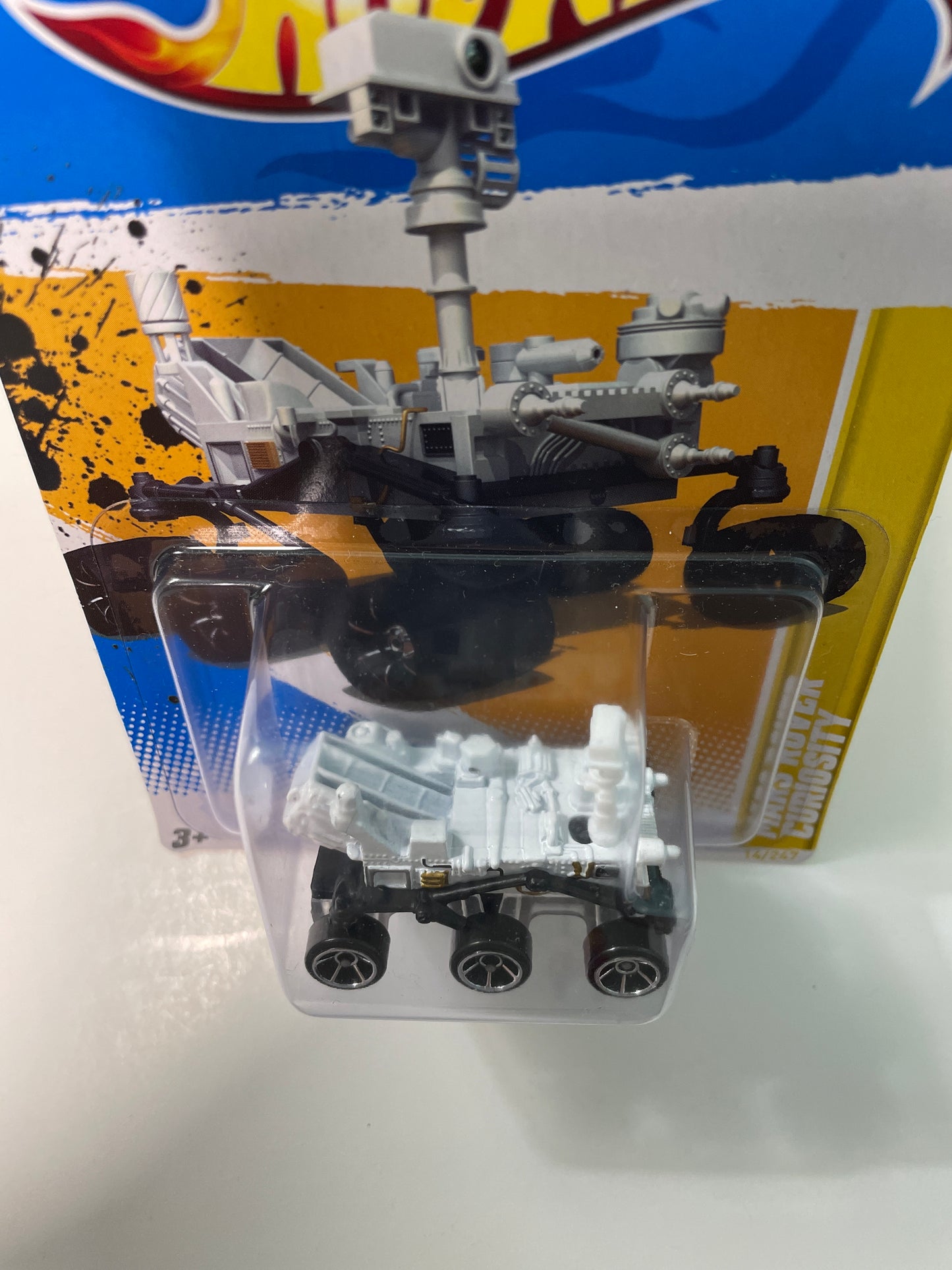 Hot Wheels 1/64 Mars Rover Curiosity White - Damaged Card