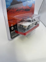 Greenlight 1/64 Hollywood Thelma & Louise 1983 Ford LTD Crown Victoria White