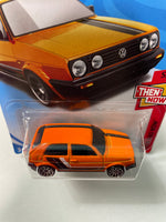 Hot Wheels 1/64 Volkswagen Golf MK2 Orange - Damaged Card