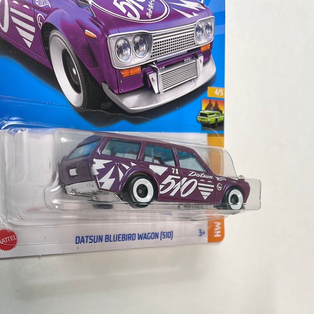 Hot Wheels 1/64 Datsun Bluebird Wagon (510) Purple