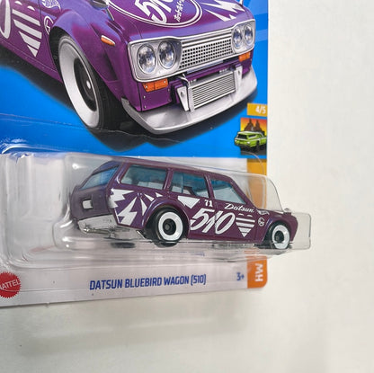 Hot Wheels 1/64 Datsun Bluebird Wagon (510) Purple