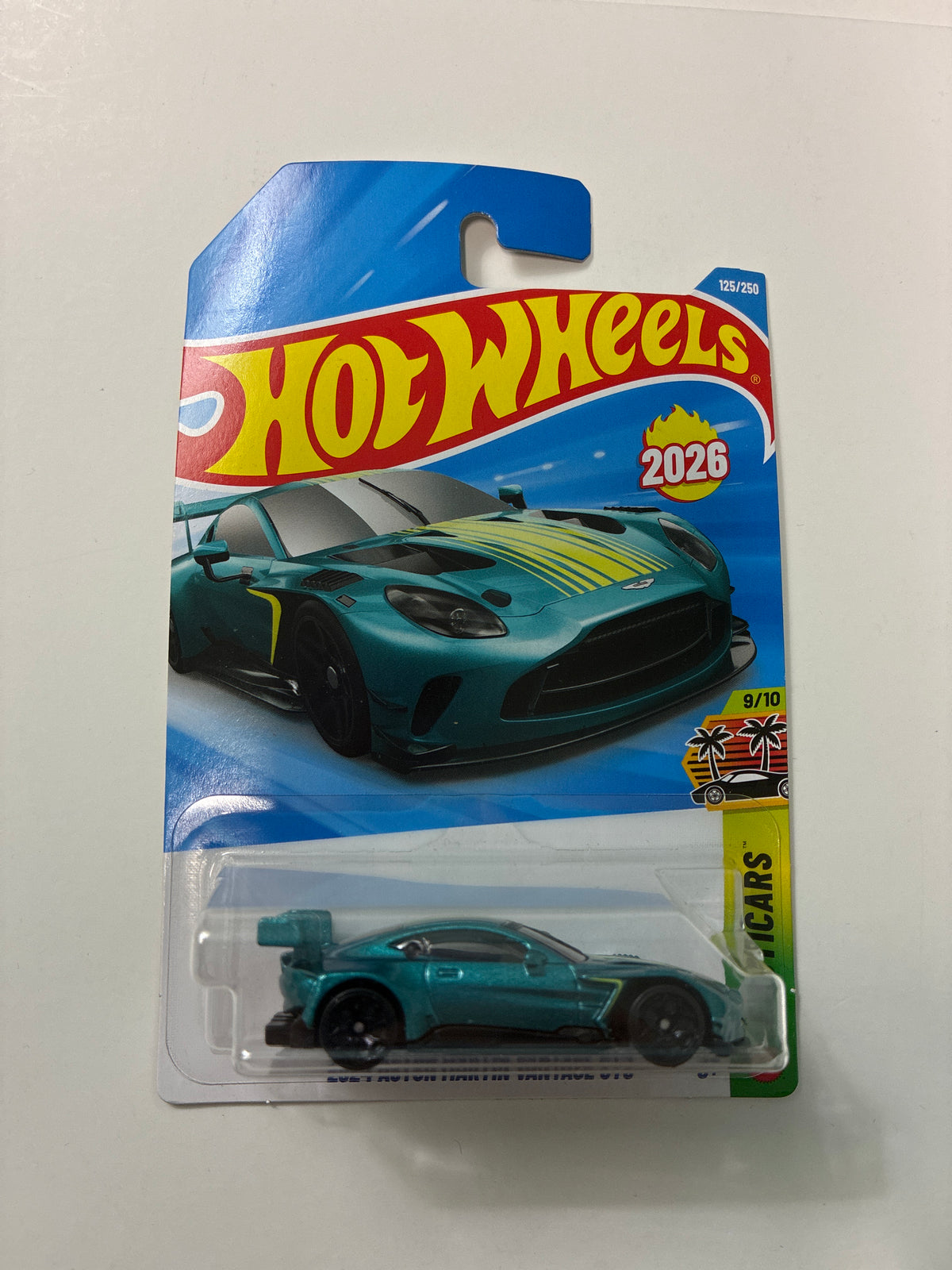 Hot Wheels 1/64 2024 Aston Martin Vantage GT3 Teal