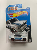 Hot Wheels 1/64 BMW 2002 White -Damaged Card