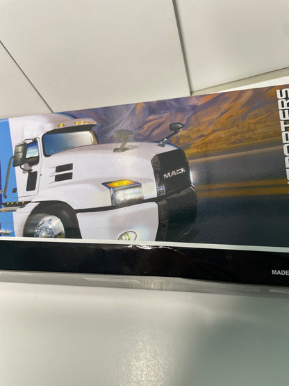 Maisto 1/64 Transporters Mercedes-Benz Actros 1851/ 1990 Mercedes-Benz 190 E Red & Black - 11454 RD - Damaged Box