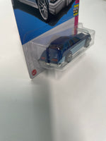 Hot Wheels 1/64 ‘82 Cadillac Seville Blue