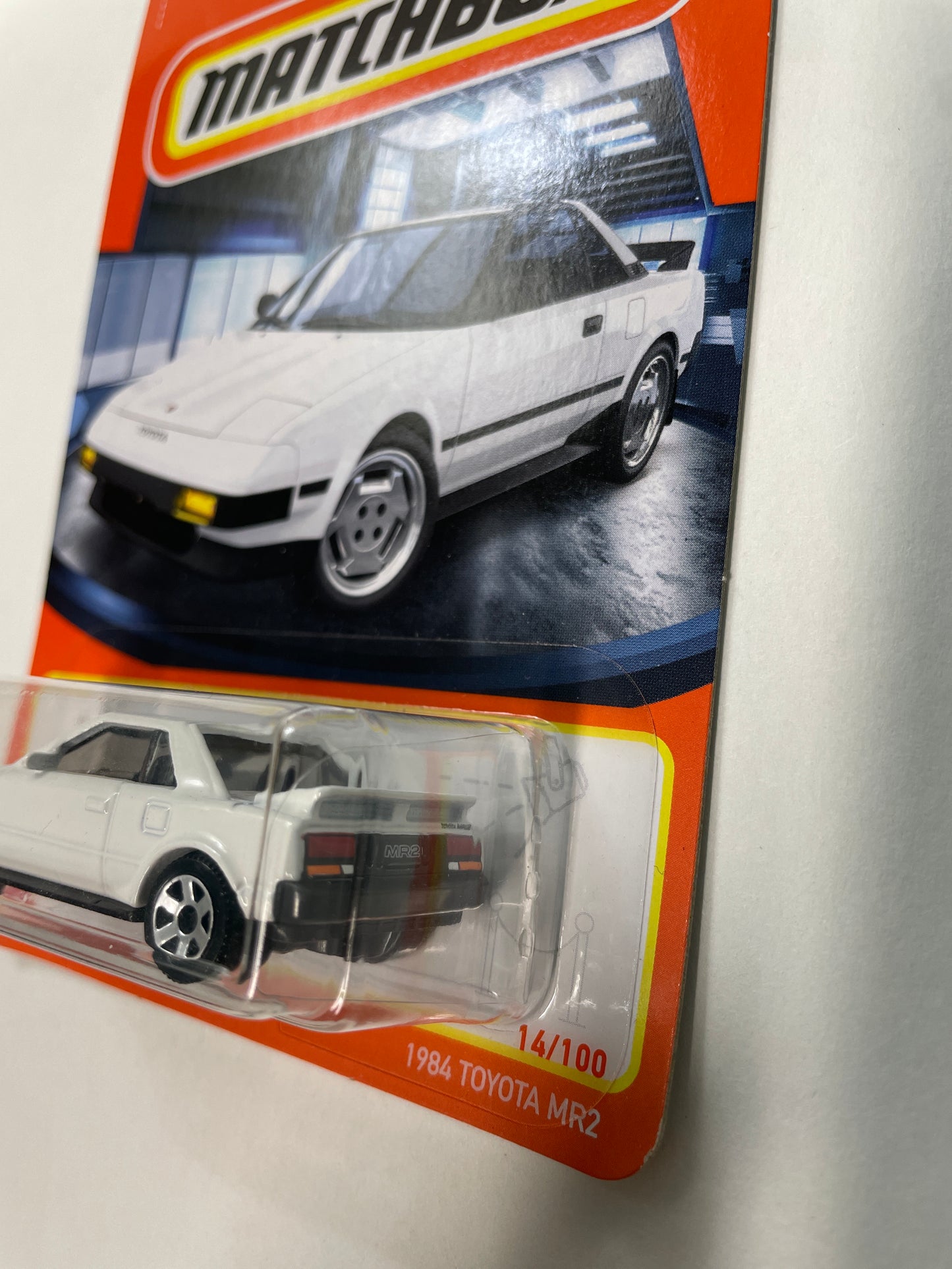 Matchbox 1/64 1984 Toyota MR2 AW11 (Close Headlights) White - Damaged Box