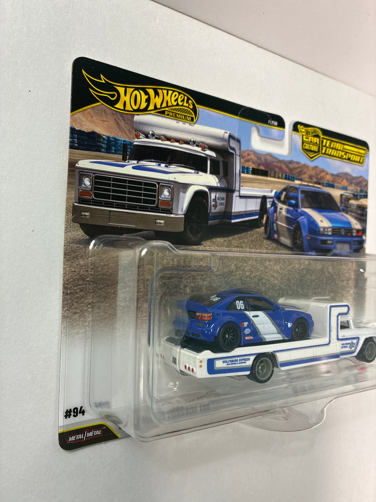 Hot Wheels 1/64 Car Culture Team Transport 2026 Mix L Volkswagen Corrado VR6 & Retro RIG/ Camion White & Blue - JHX95