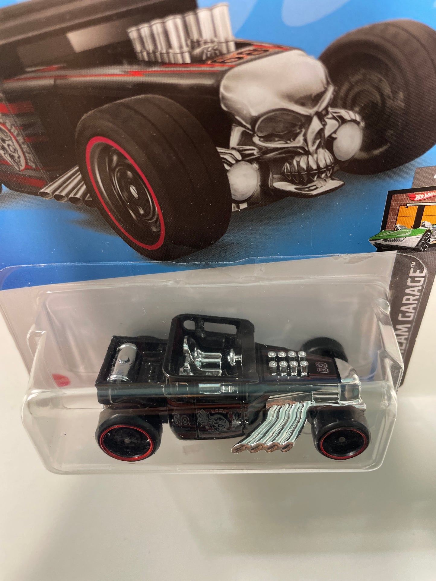 Hot Wheels 1/64 Bone Shaker Black