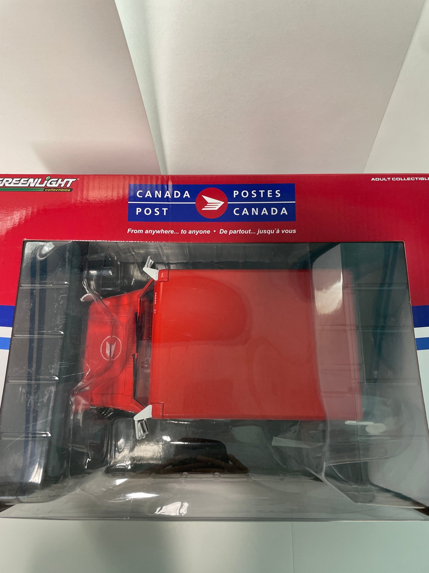 Greenlight 1/18 Canada Post LLV Red