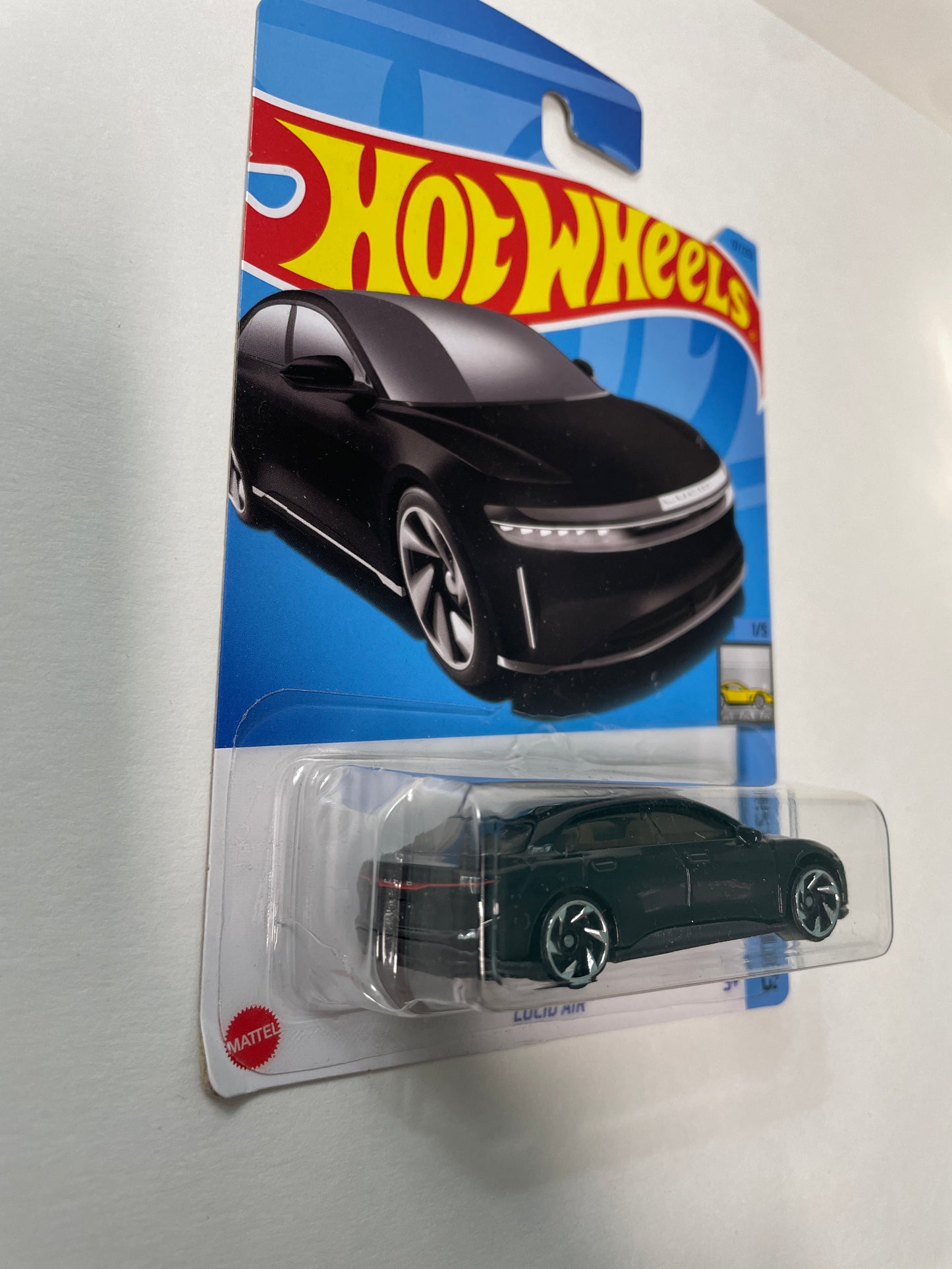 Hot Wheels 1/64 Lucid Air Black - Damaged Box