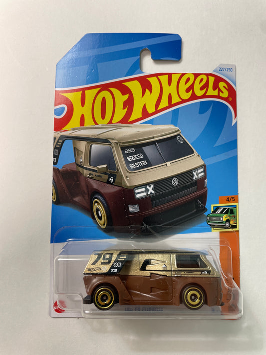 Hot Wheels 1/64 Volkswagen VW T3 Custom Brown