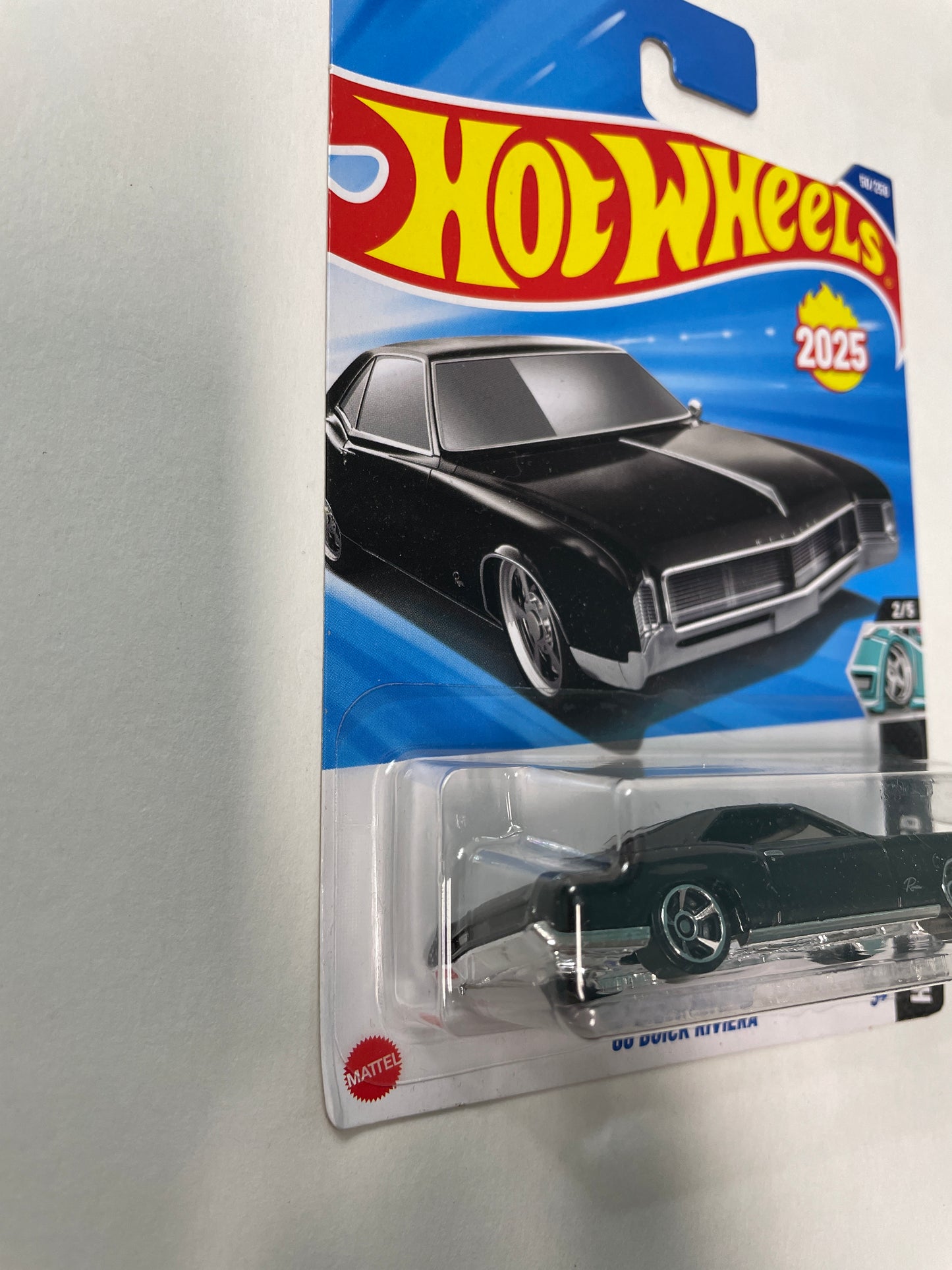 Hot Wheels 1/64 ‘66 Buick Riviera Black