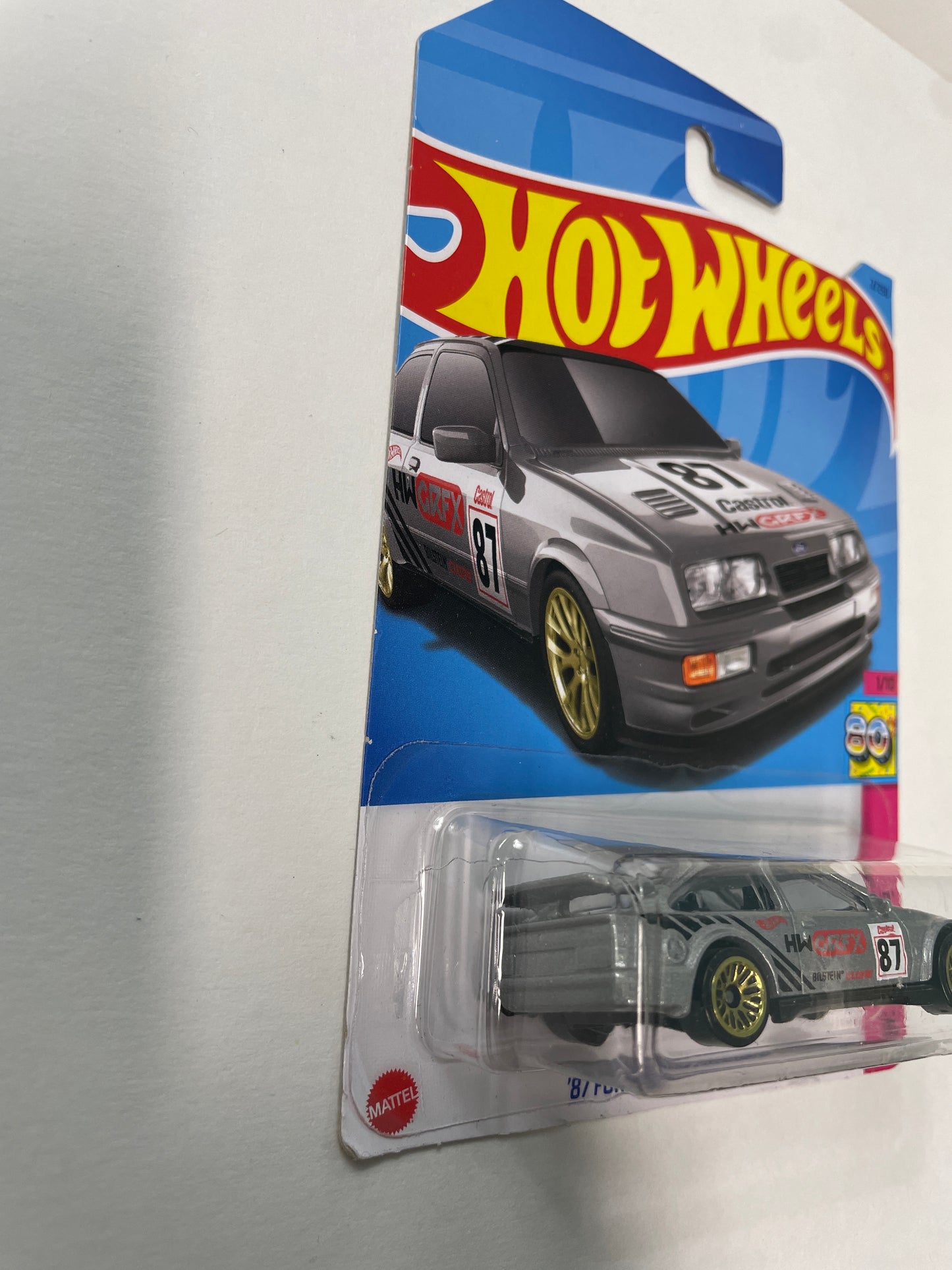 Hot Wheels 1/64 ‘87 Ford Sierra Cosworth Silver - Damaged Box