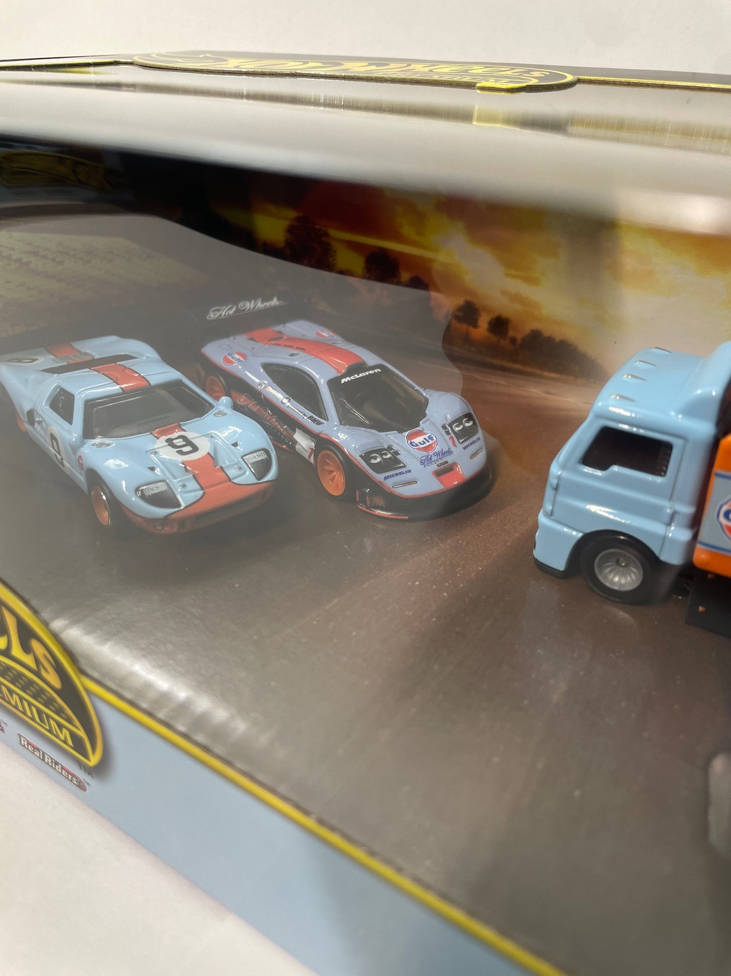 Hot Wheels 1/64 Premium Collector Car Culture Box Set Gulf Blue & Orange - JHW43