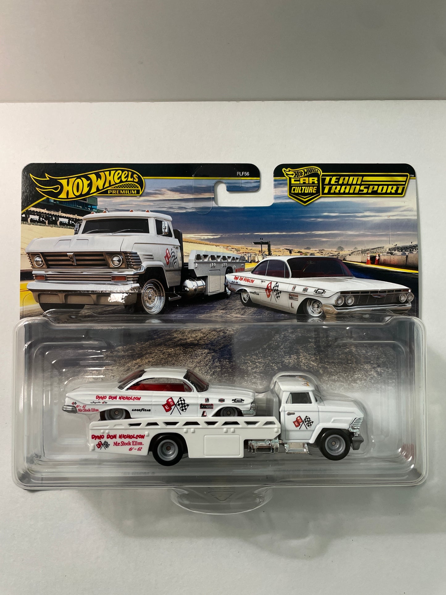 Hot Wheels 1/64 Car Culture Team Transport 2025 J Case (FLF56-957J)