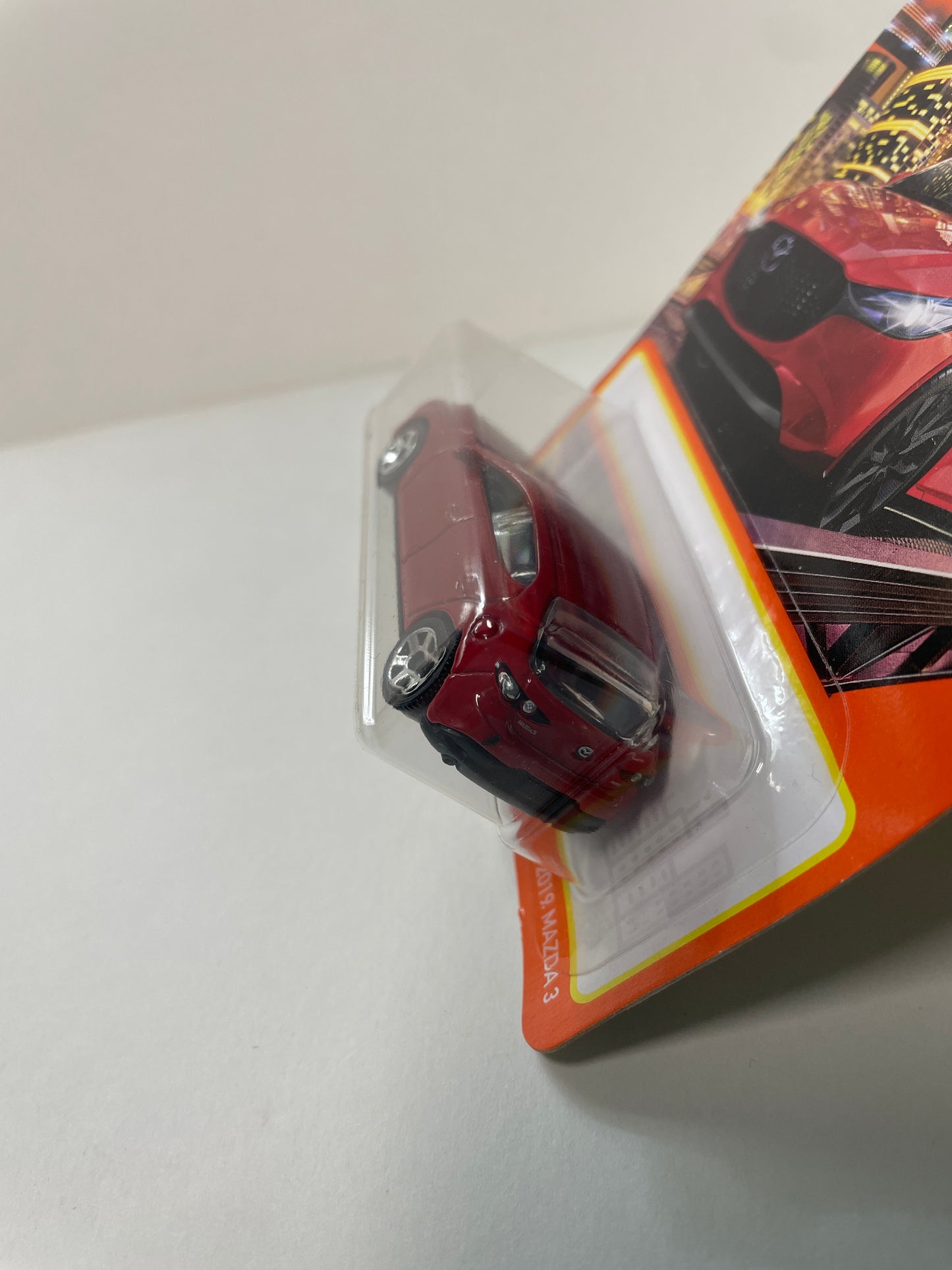 Matchbox 1/64 2019 Mazda 3 Red